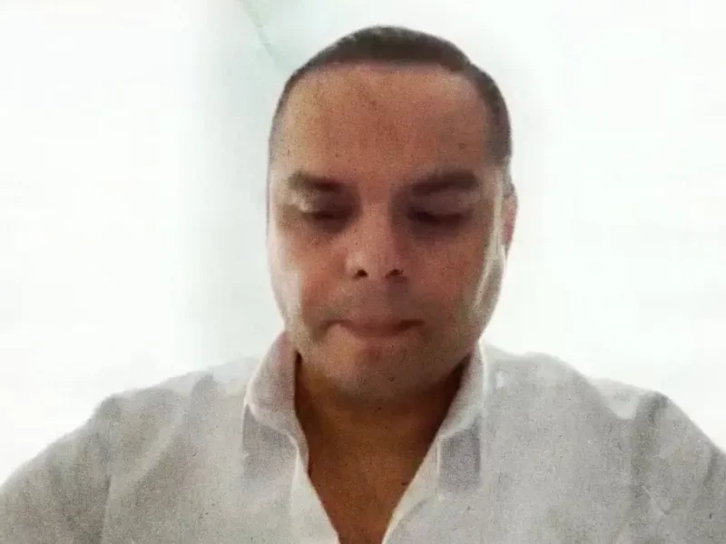 Regidor Carlos Montiel insulta a Ricardo Chavero durante sesión de Comisión del Cabildo de Puebla