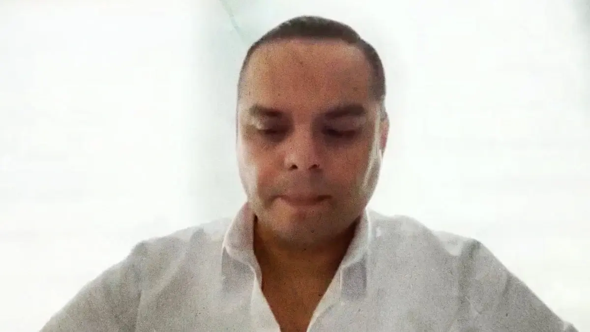 Regidor Carlos Montiel insulta a Ricardo Chavero durante sesión de Comisión del Cabildo de Puebla