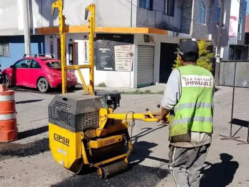 Gobierno de la Ciudad avanza con más de 197 mil baches tapados