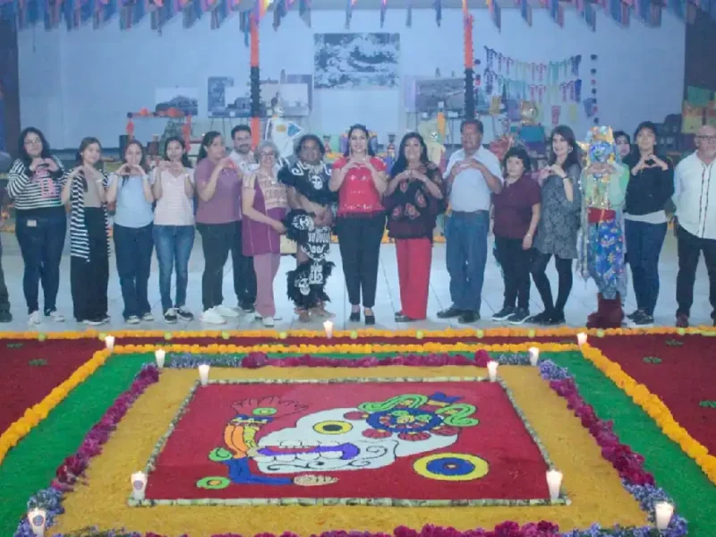 Tonantzin Fernández inaugura el Corredor de Ofrendas en el Complejo Cultural