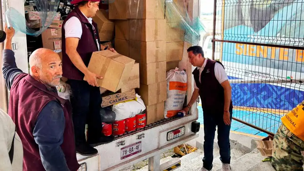 Tras la tragedia por las lluvias, siete estados enviaron apoyos a Sierra Norte de Puebla 