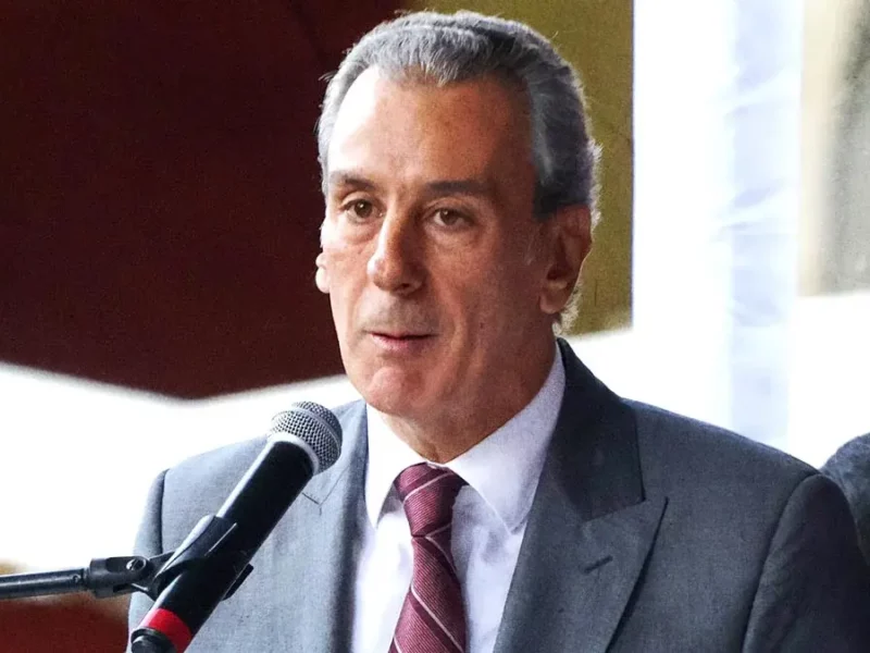 Propuesta para concesionar 401 paraderos de Puebla capital avanza en el Congreso local: Pepe Chedraui