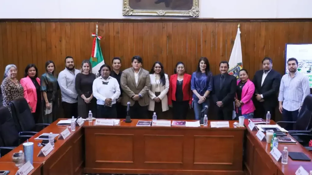 Funcionarios de San Pedro Cholula, cumplen con la rendición de cuentas al Cabildo