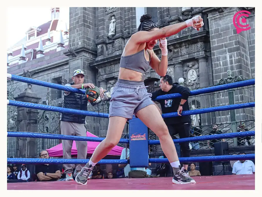 Gabriela “La Bonita” Sánchez realiza entrenamiento público previo a duelo con Tamara Demarco en Puebla