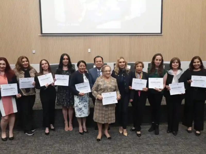 Reconocen en el Congreso del Estado a mujeres en el periodismo