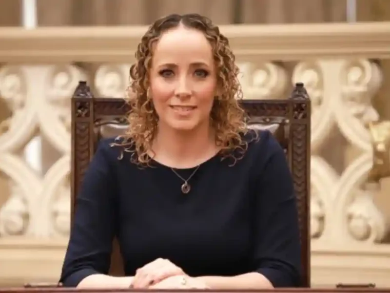 Promueve la diputada Susana Riestra iniciativa para otorgar licencia académica a madres jóvenes