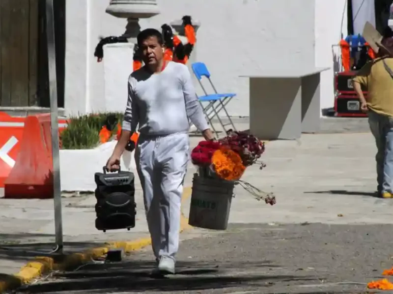 Gobierno de la Ciudad llama a prevenir golpes de calor durante visitas a panteones