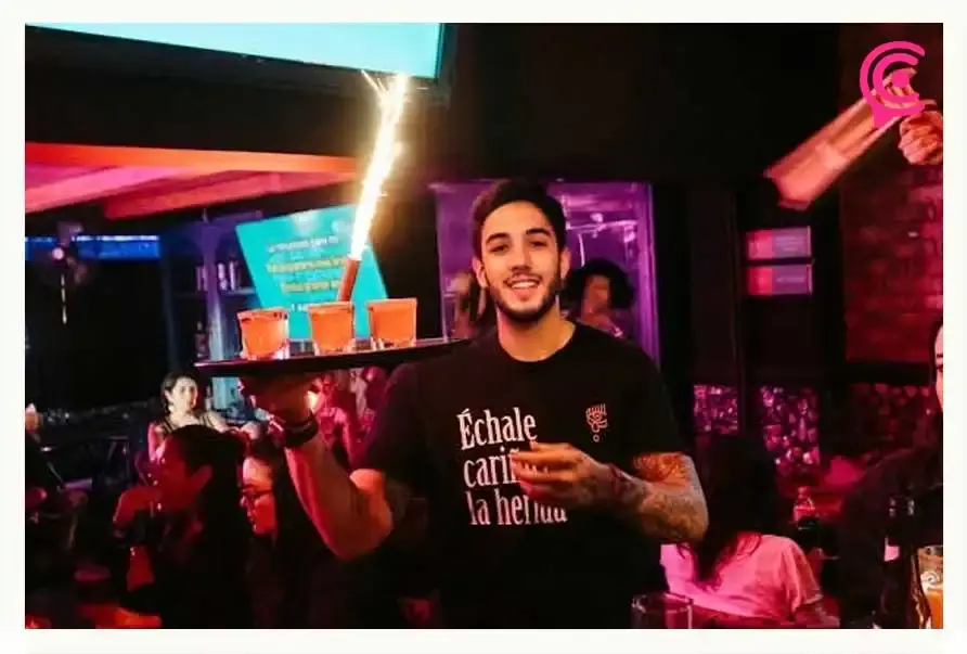 Bar “El Cariño” en Puebla te invita a sus divertidas noches de karaoke