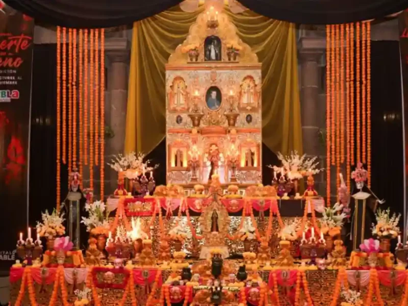 Más de 100 mil personas visitaron la ofrenda del Palacio Municipal durante el Festival “La Muerte es un Sueño”