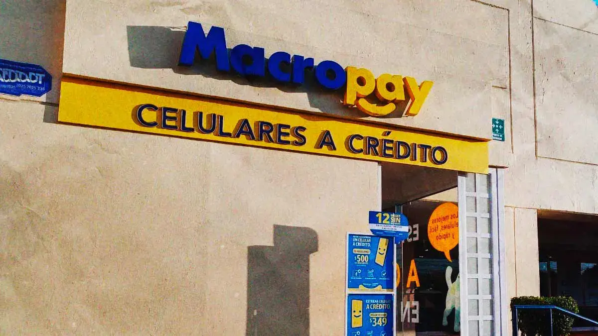Delincuentes asaltaron tienda Macropay en Chedraui CAPU, Puebla; roban 20 celulares y ocho mil pesos