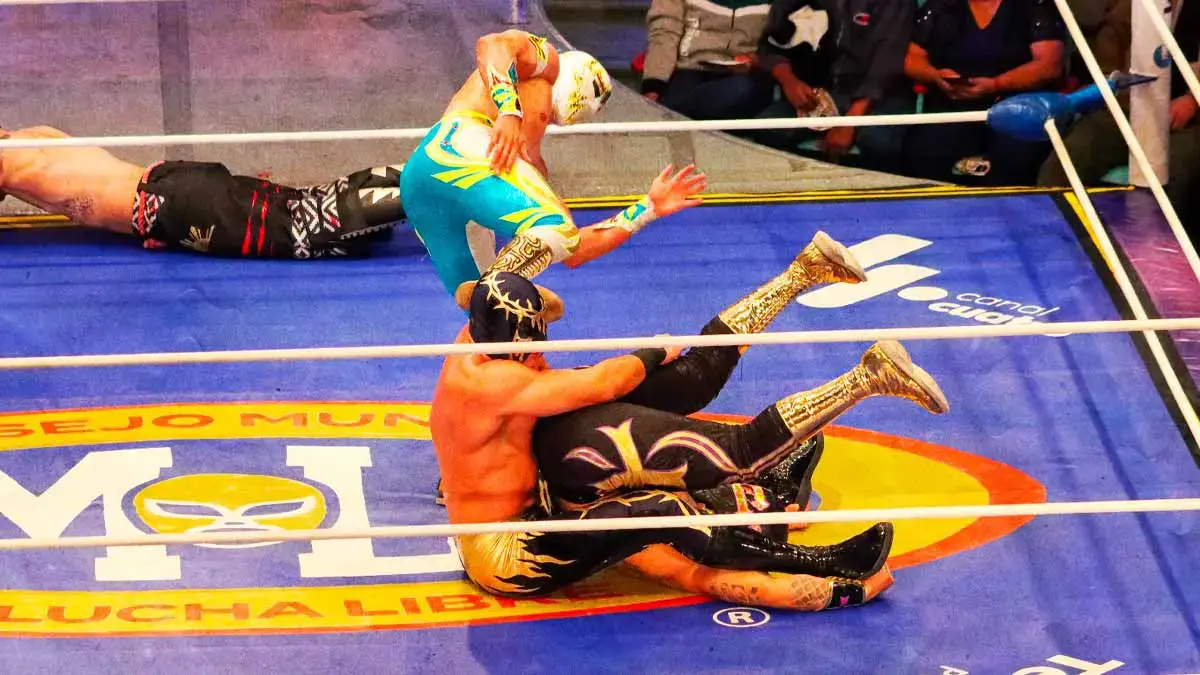 Soberano Jr. brilla en su regreso con combates memorables en la Arena Puebla