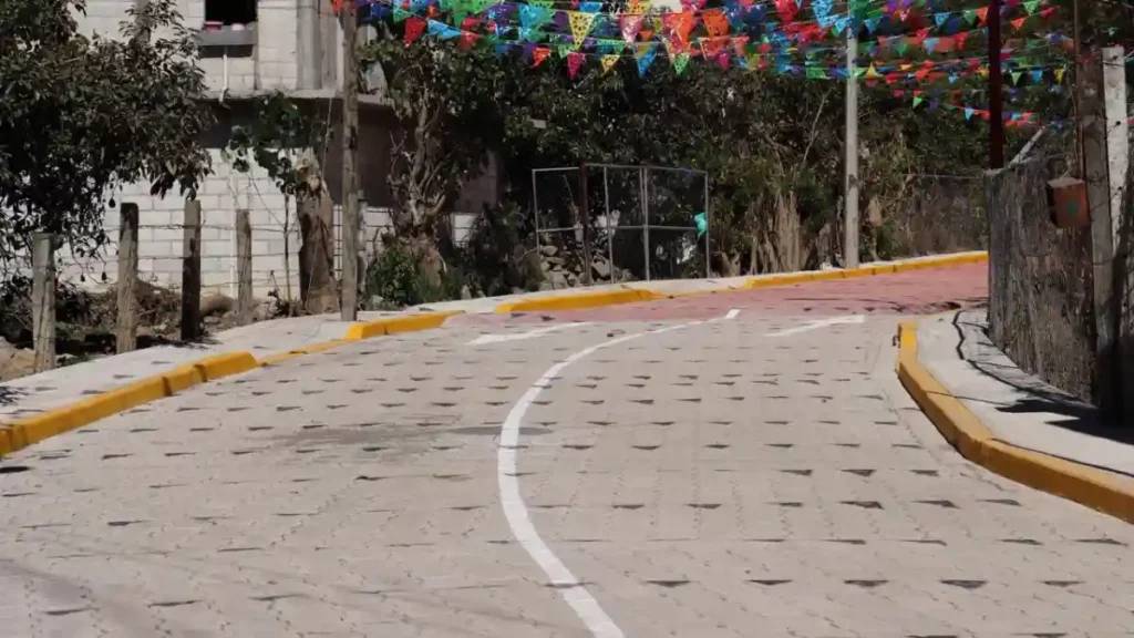 Ariadna Ayala inaugura pavimentación en San Pedro Benito Juárez en Atlixco 