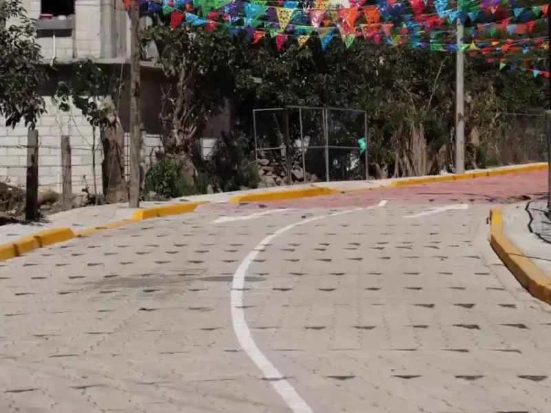 Ariadna Ayala inaugura pavimentación en San Pedro Benito Juárez en Atlixco 