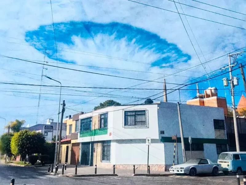 Nube misteriosa sorprende a Puebla, fenómeno natural causa curiosidad y hasta miedo