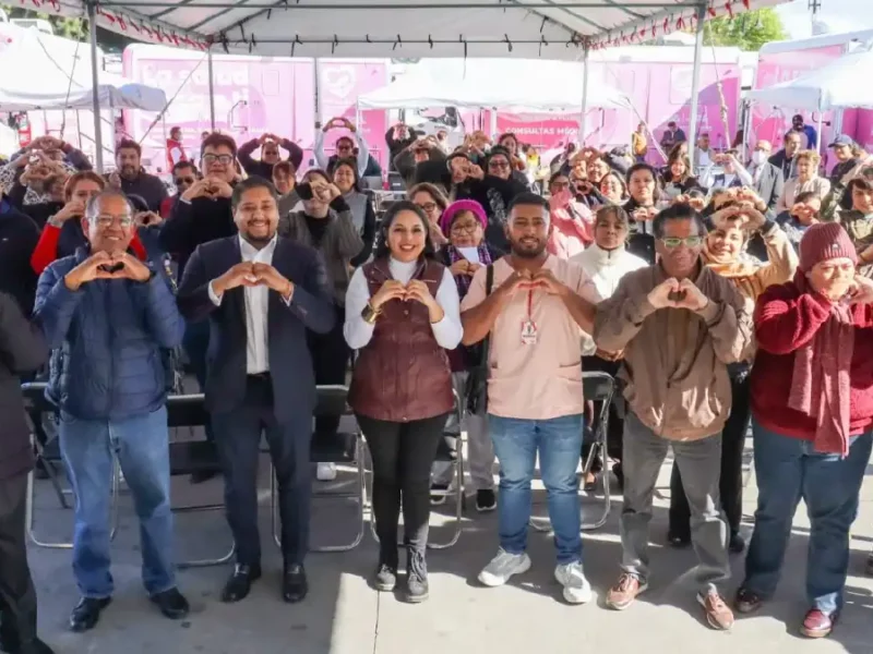La Caravana de la Mujer ofrece servicios gratuitos de salud a las y los cholultecas