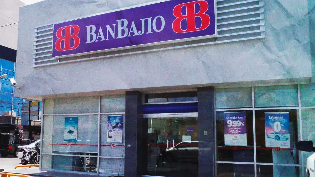 Cuentahabiente de BanBajío es asaltado en Plaza Mazaryk, Cholula; le roban 63 mil pesos
