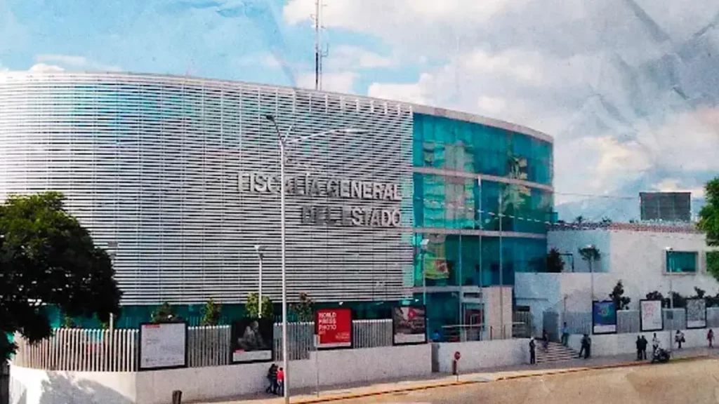 Fiscalía de Puebla investiga a exfuncionarios por corrupción y anuncia renovación total