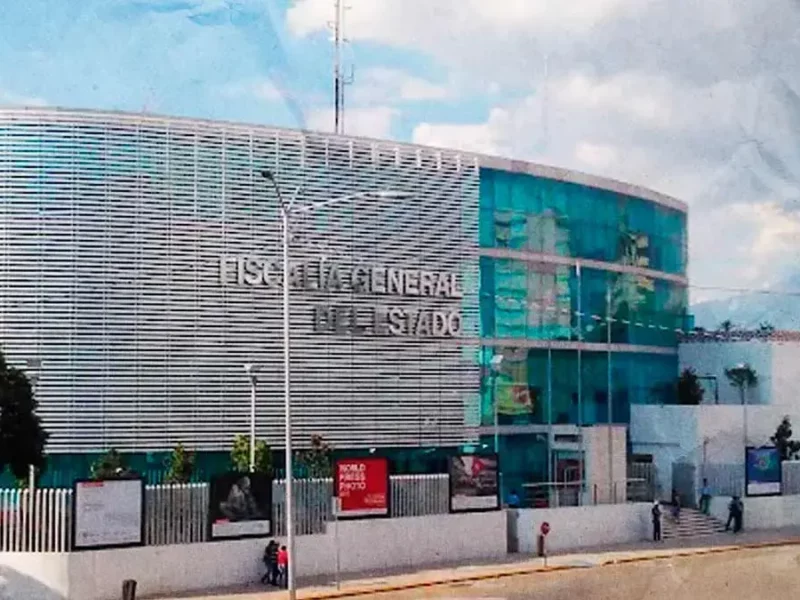 Fiscalía de Puebla investiga a exfuncionarios por corrupción y anuncia renovación total
