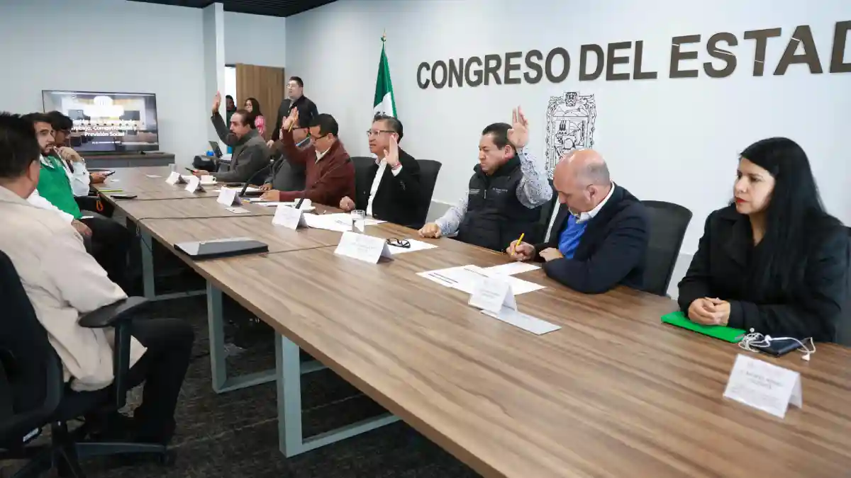 Comisión del Congreso fortalece trabajo conjunto entre el sector público y privado