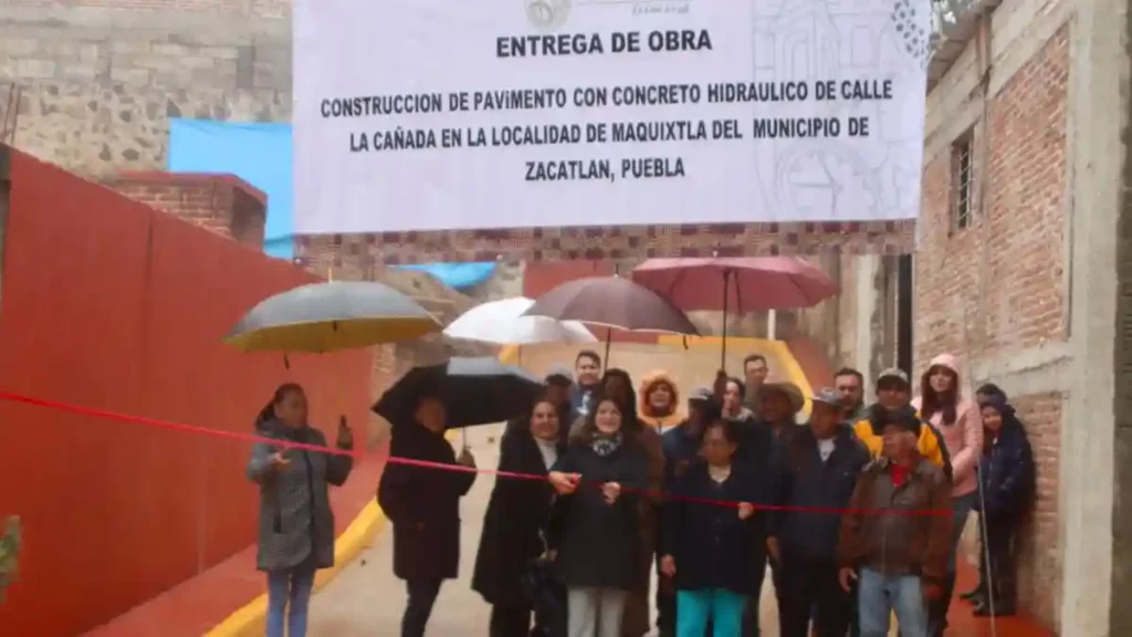 Calle “La Cañada” transformará la vida de vecinas y vecinos de Maquixtla