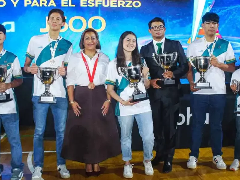 Club Alpha celebra entrega de los Premios Juventud 500 de 2025