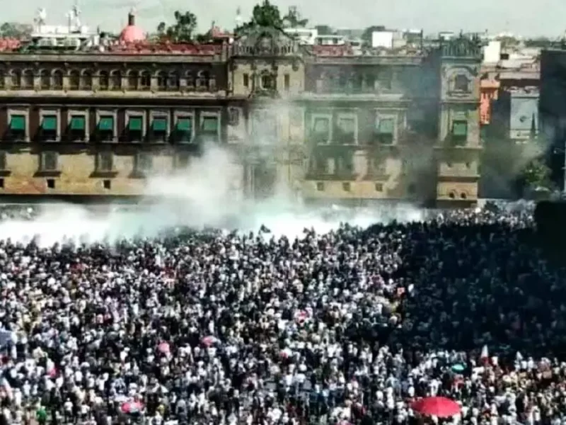 Miles de personas de la Generación Z México toman CDMX con gritos de "fuera Morena"