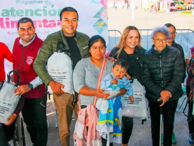 Shamy Spezia encabeza entrega de apoyos alimentarios a población vulnerable en Huejotzingo