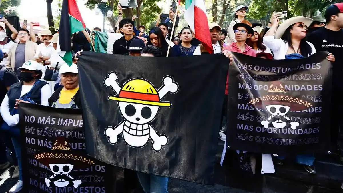 Panistas allegados a Filomeno Sarmiento revientan marcha de la Generación Z en Puebla