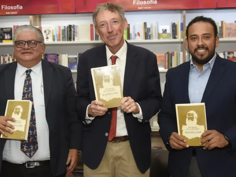 Presentan en la BUAP “Los malos de la historia: Maximiliano”, obra del historiador español, Will Fowler