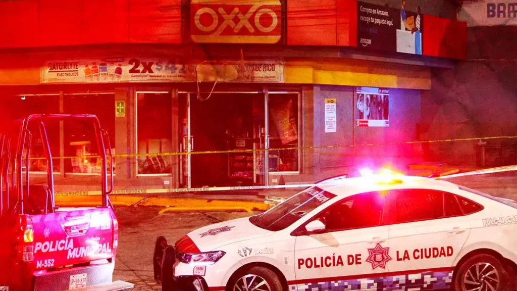 Así funcionan las Torres de vigilancia Atalaya instaladas en sucursales Oxxo de Puebla