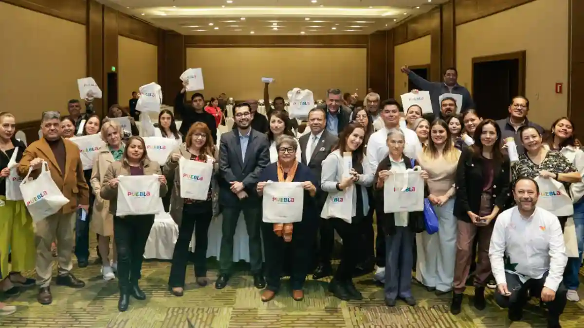 Promociona Gobierno de la Ciudad a Puebla ante la industria turística de Jalisco