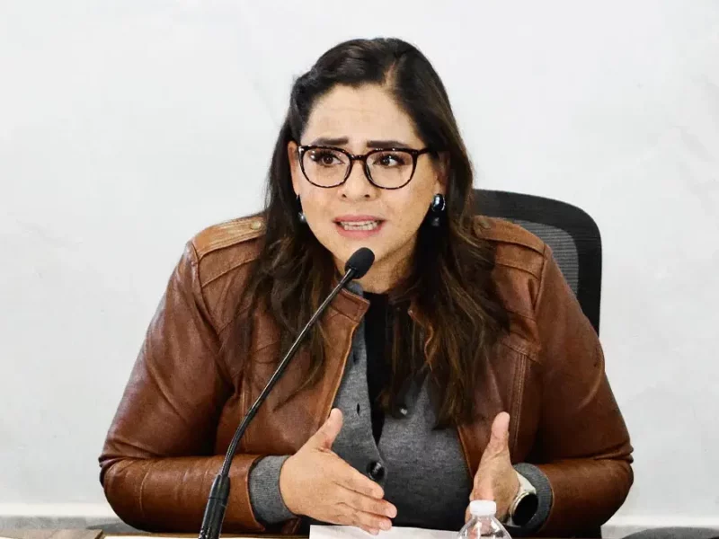 Diputada Guadalupe Vargas respalda concesión de paraderos del transporte público en Puebla capital 