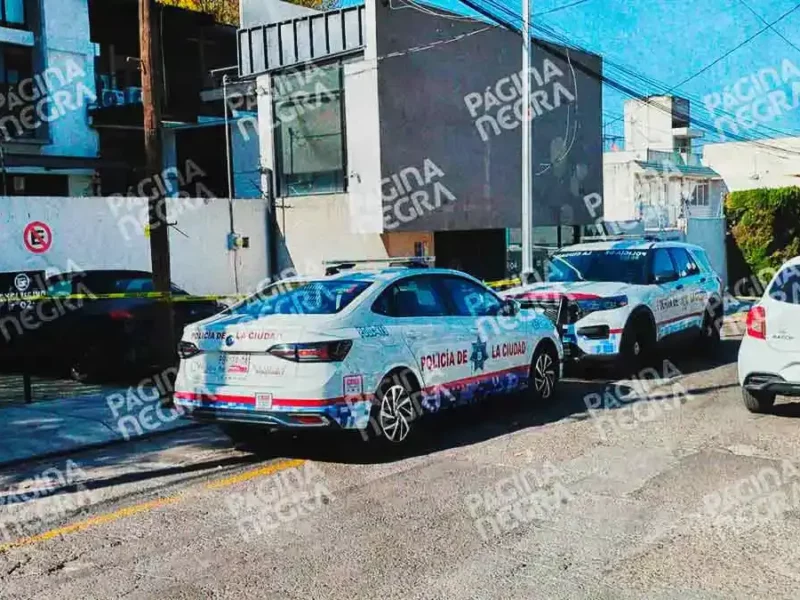 Balean a cuentahabiente de BBVA para robarle 200 mil que acababa de retirar en Puebla