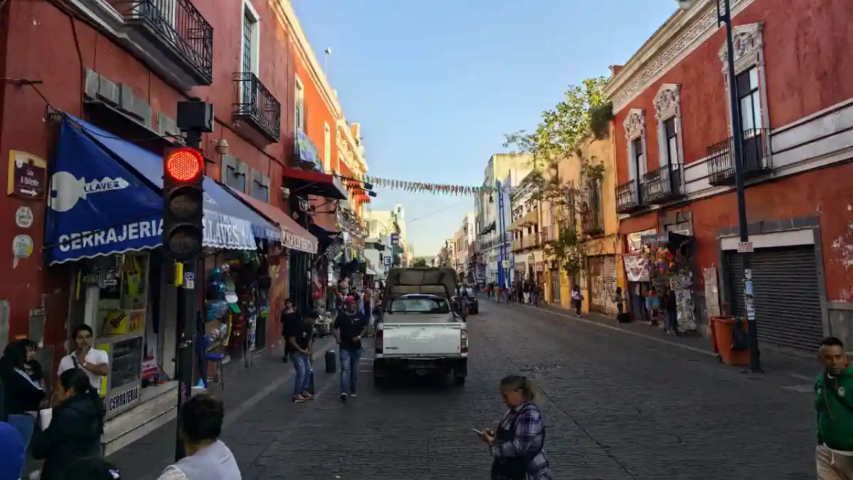Centro Histórico, libre de comercio popular durante El Buen Fin: SGG