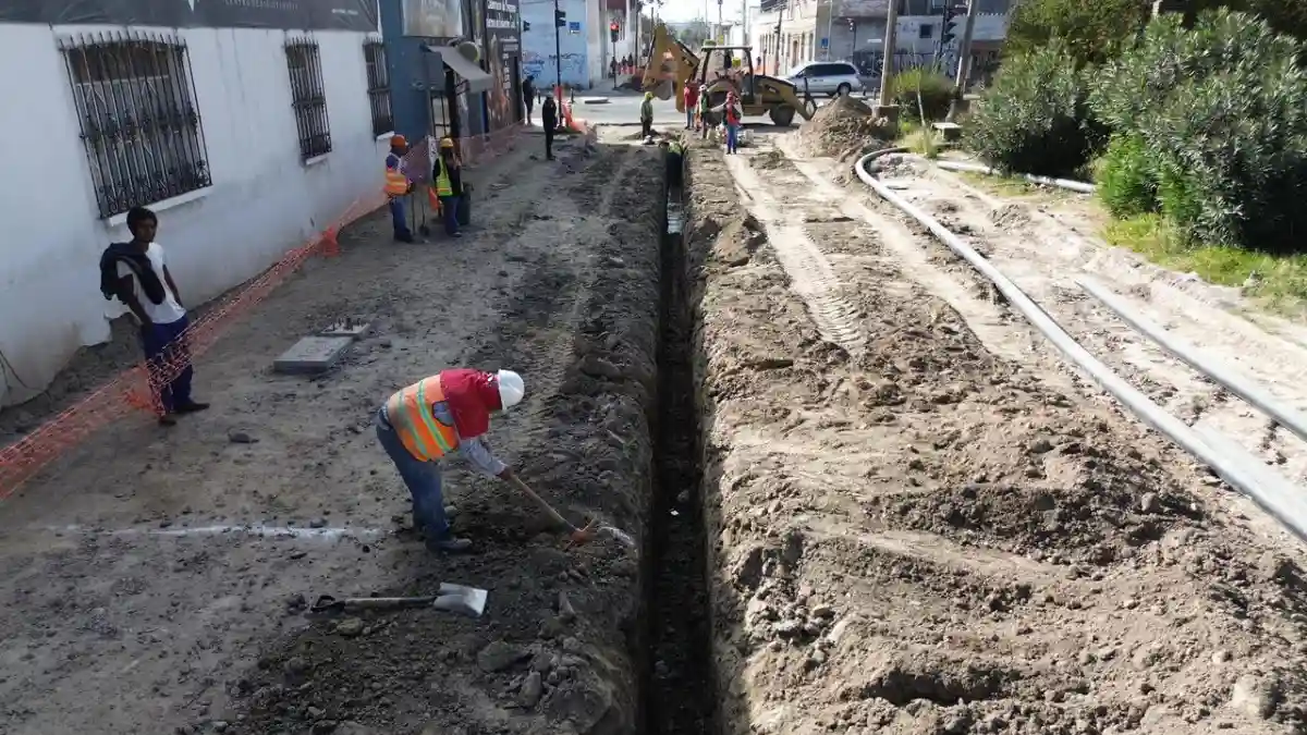 Avanza Gobierno de la Ciudad con trabajos de rehabilitación vial en Xonaca
