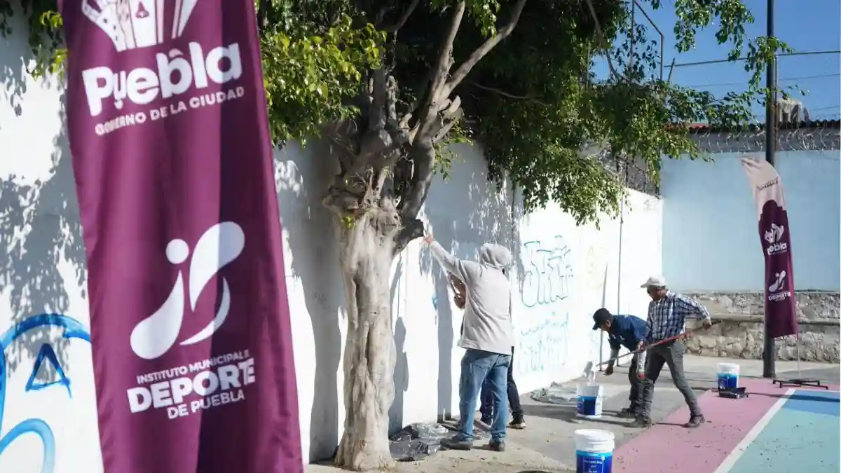 Realiza Gobierno de la Ciudad jornada de pintura en la Cancha de Usos Múltiples La María