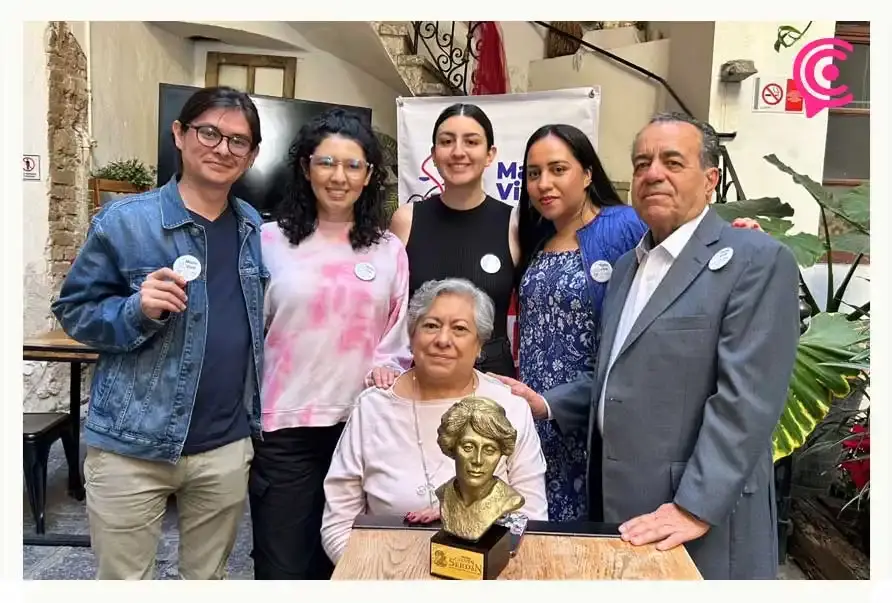 Otorgan premio Carmen Serdán 2025 a Luz del Carmen Zenteno, fundadora de Manu Vive AC