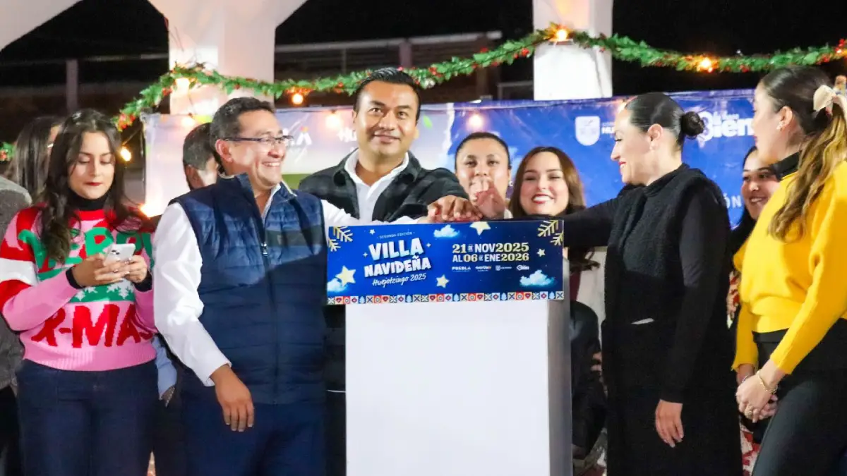 Roberto Solís inaugura la Villa Navideña 2025 en Huejotzingo; celebración que hará vibrar a las familias