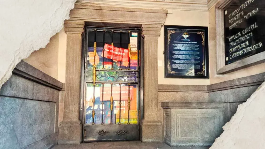 Clausuran permanentemente Clínica de Especialidades en Puebla acusada de negligencia