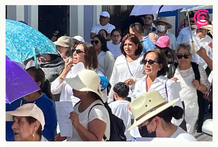 Fracasa manifestación en San Pedro Cholula convocada por Roxana Luna y Alejandro Oaxaca