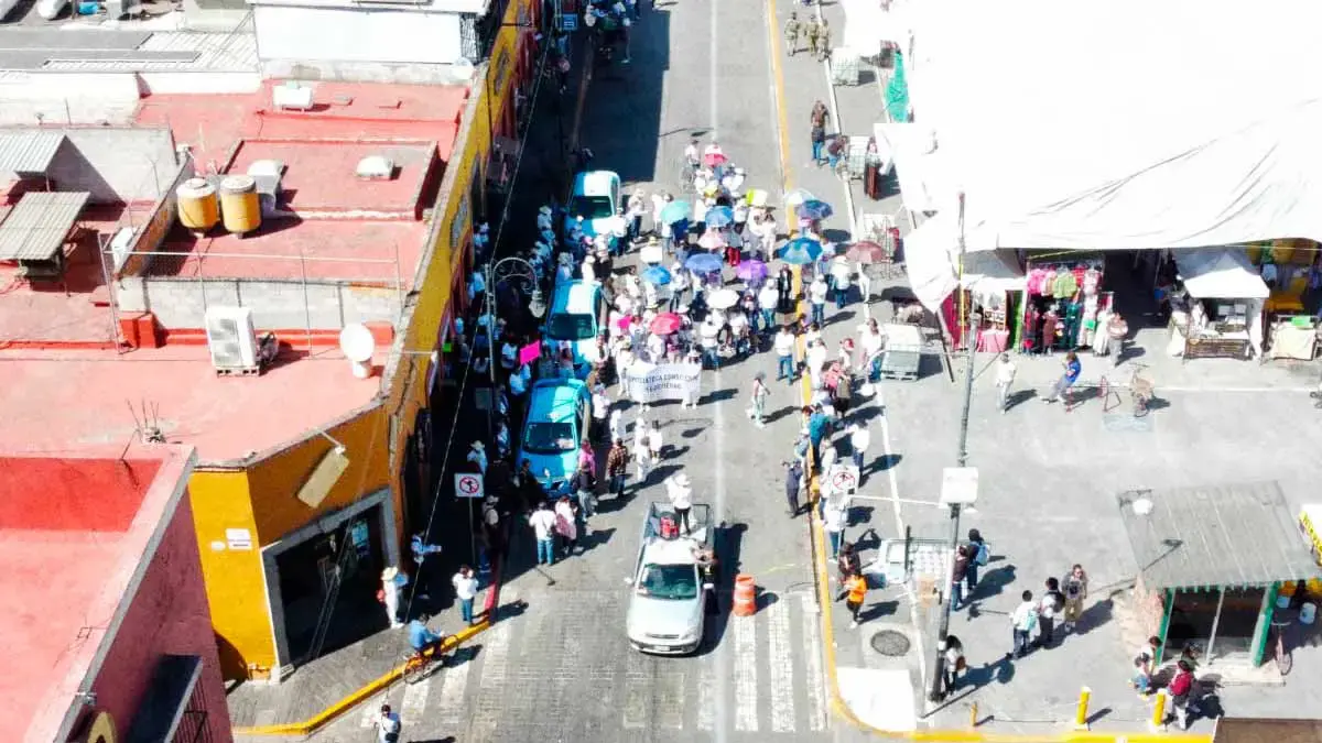 Fracasa manifestación en San Pedro Cholula convocada por Roxana Luna y Alejandro Oaxaca