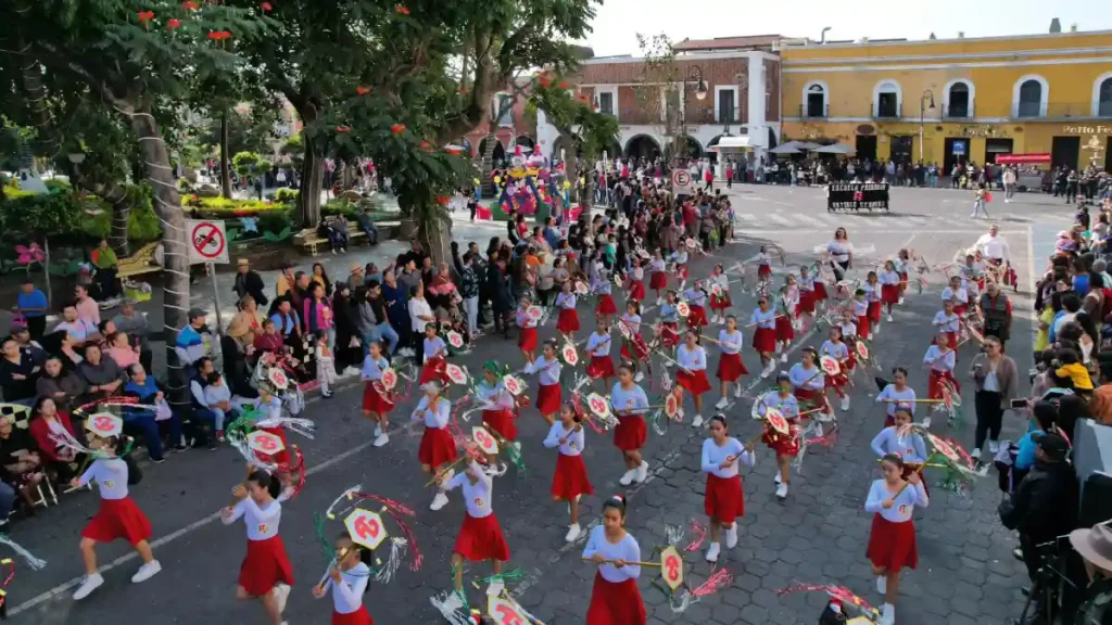 Ariadna Ayala invita al desfile del Aniversario de la Revolución Mexicana en Atlixco