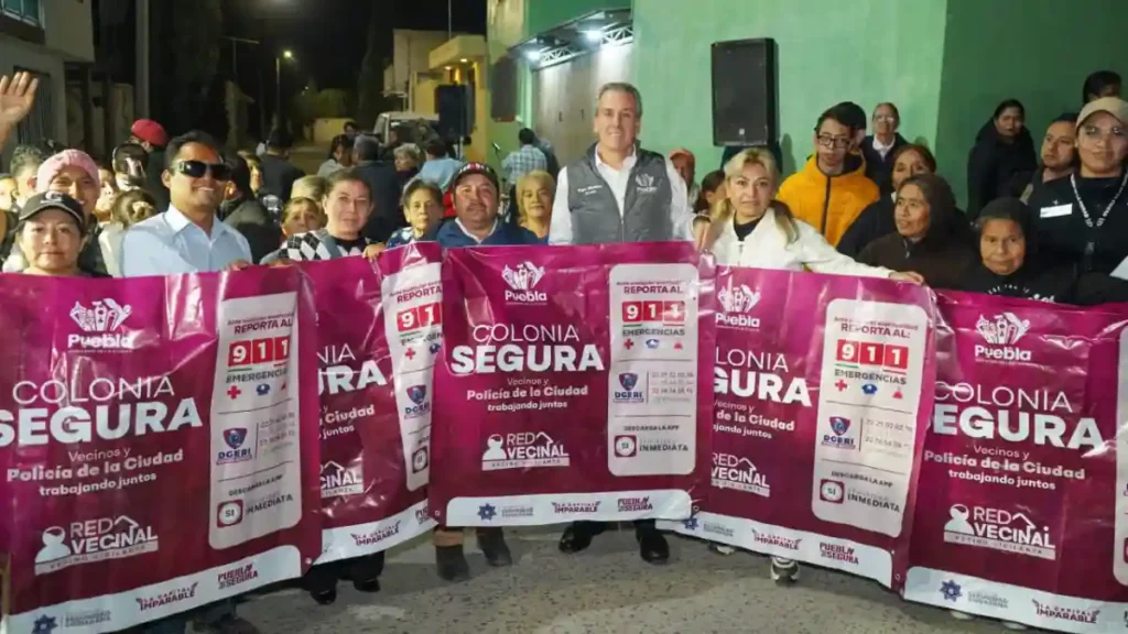 Lleva Pepe Chedraui tecnología LED a la colonia Santa Lucía con Puebla Brilla