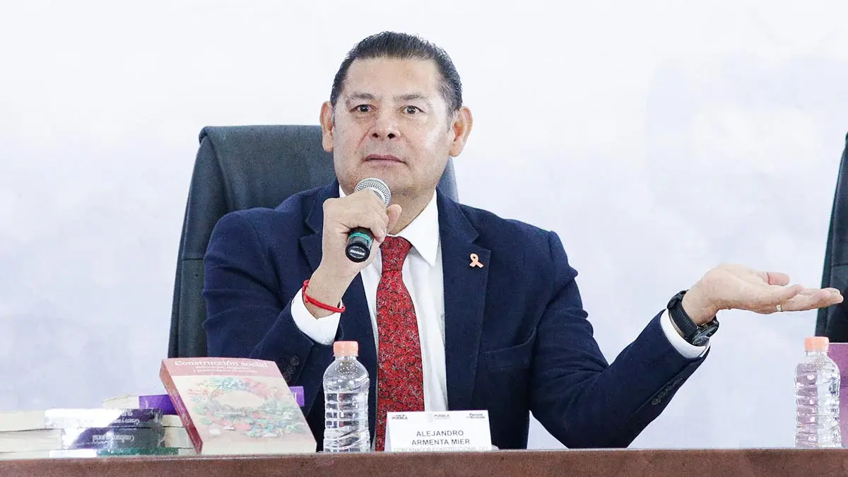 Alejandro Armenta instruye atender falta de traductores certificados de náhuatl en Fiscalía de Huauchinango