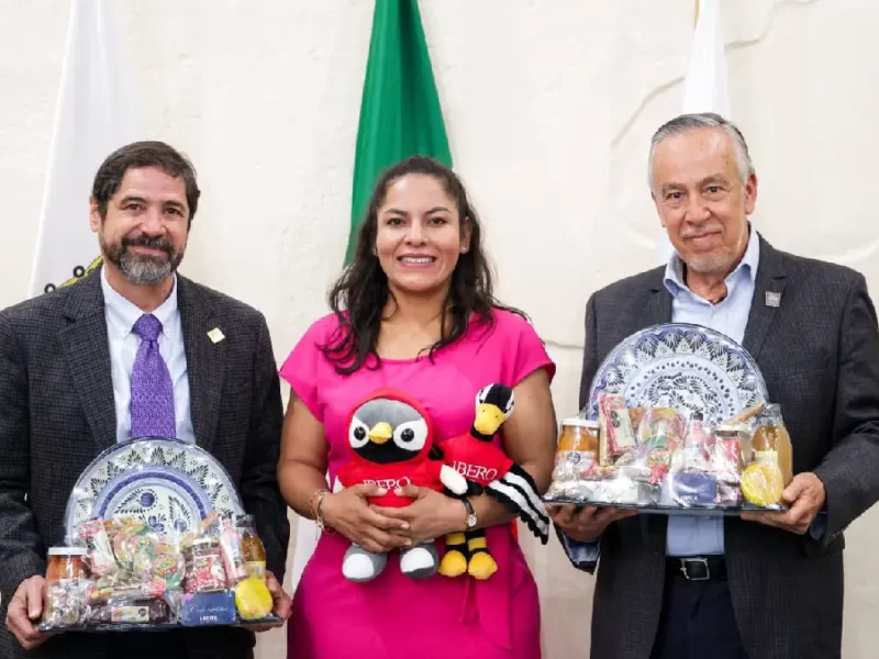 Fortalece Lupita Cuautle vinculación con Universidad Ibero Puebla