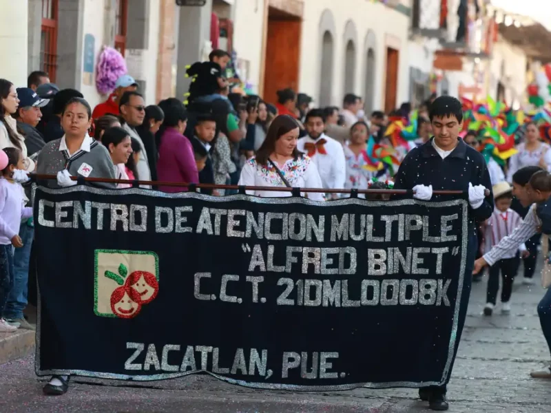 En Zacatlán conmemoran el 115 aniversario de la Revolución Mexicana y honran a los héroes zacatecos