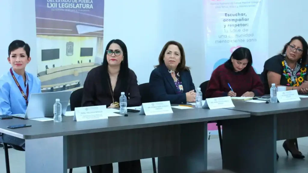 Comité de Atención Ciudadana sesiona en el Centro Poblano de Salud Mental Integral para Niñas, Niños y Adolescentes