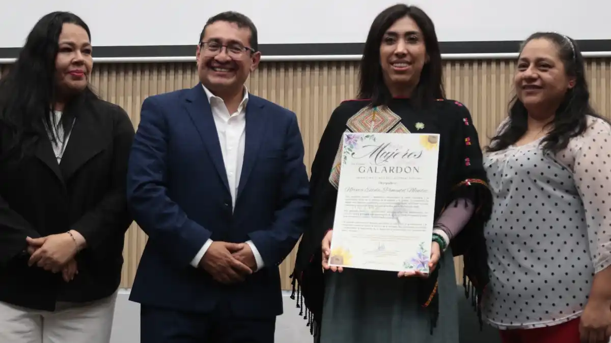 En el Congreso del Estado rinden homenaje a quienes lideran con fuerza e inspiran con acción