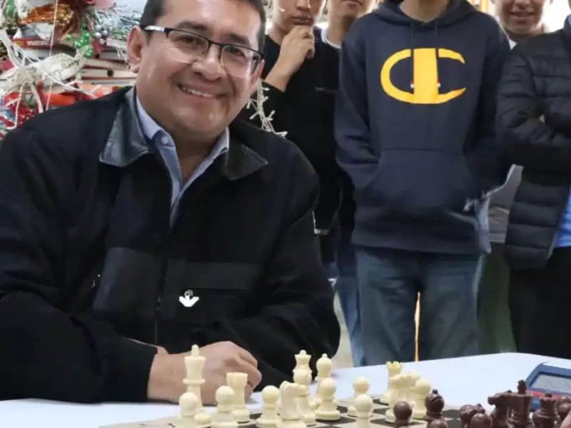 Impulsa Pavel Gaspar la práctica del ajedrez