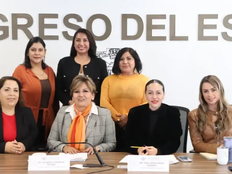 Avala Comisión del Congreso a las y los docentes merecedores de la “Medalla Juan C. Bonilla”